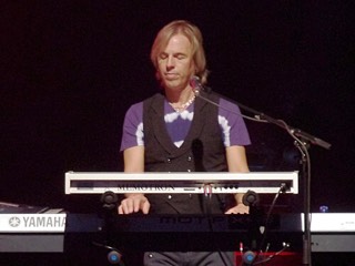 Alan Hewitt